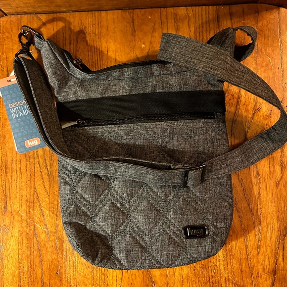Lug Skipper 2.0 Heather Gray Shoulder Pouch NWT! - Picture 1 of 15